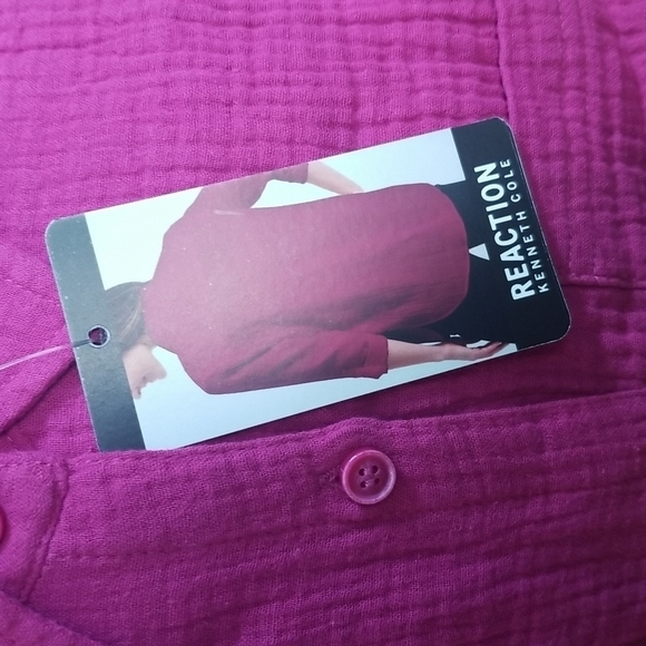 2/$15 REACTION By Kenneth Cole Women's Buttons Down Shirt XS - Picture 5 of 7